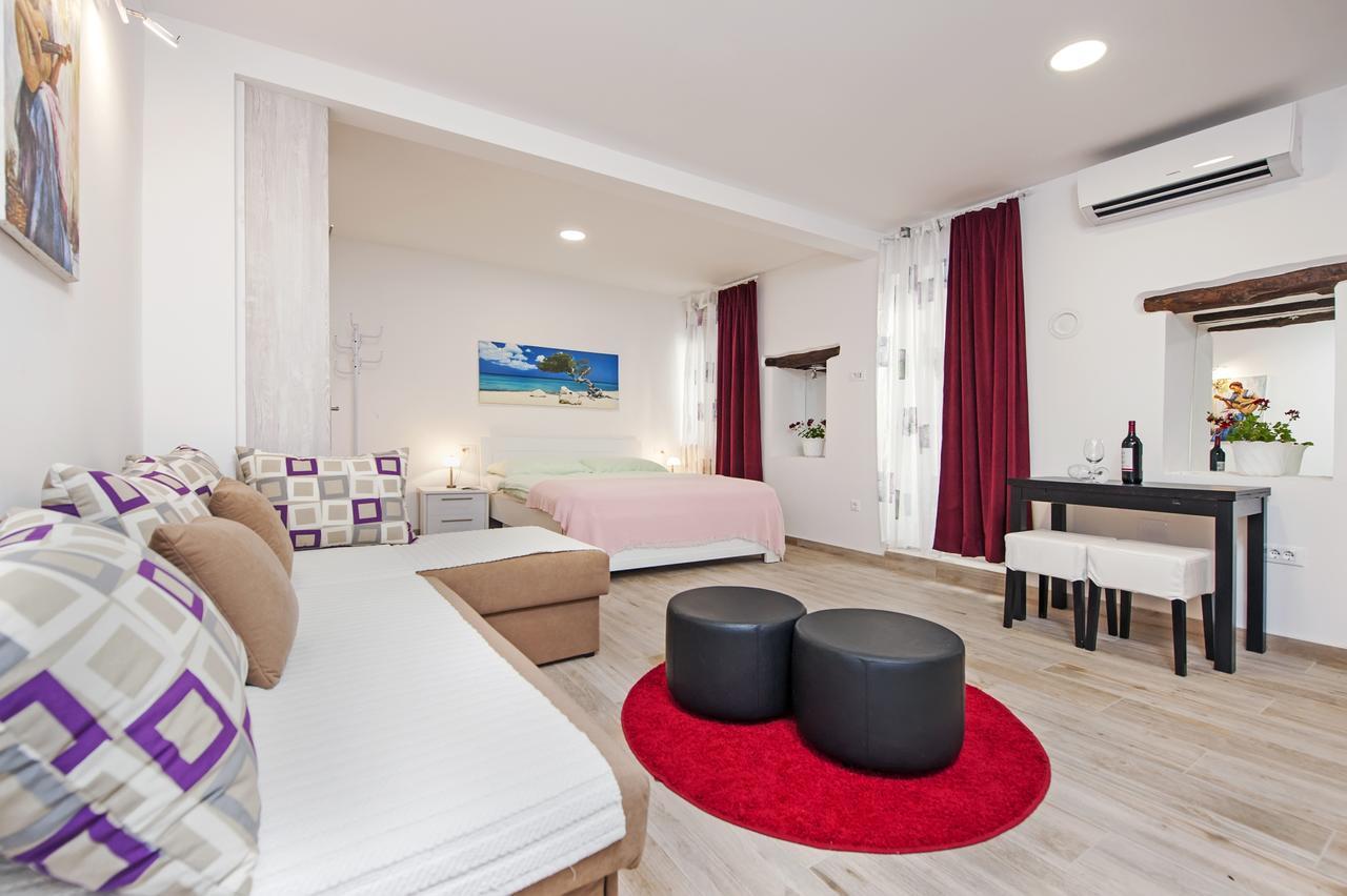 La Svalba Rooms&Studios Rovinj Exterior foto