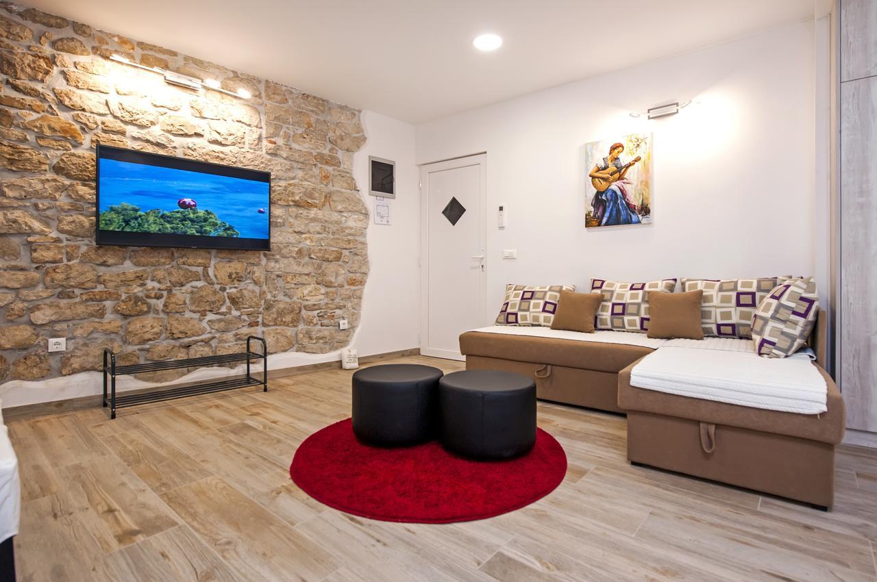 La Svalba Rooms&Studios Rovinj Exterior foto